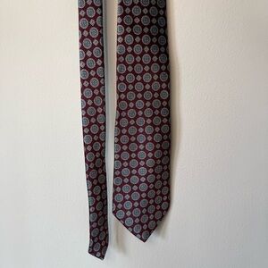 Oscar De La Renta Men’s Silk Tie Couture Collection Red Navy Geometric‎ Pattern